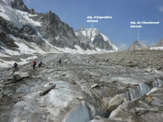 Attraversiamo il glacier de Saleina portandoci verso la sponda orografica dx.