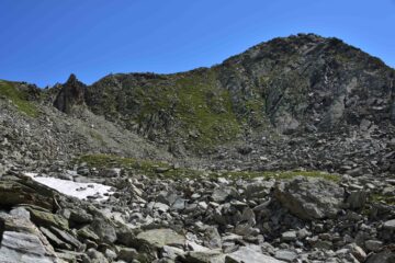 Il Mont de la Tsa salendo verso il Col de Marmottin