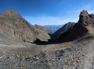 Dal Col Fenis, la Comba Terisva in ombra, che si percorre fino a Grand'Alpe