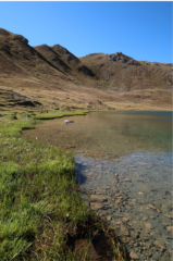 Il Lago Corona, tra il Colle di S.Marcel e il Rif. Grauson