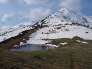 Il Lago del Pizzo e la dorsale per il Monte Bo.