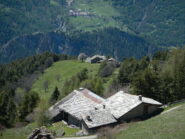 Grange Roche,  Piccou e sul versante opposto Chateau Beaulad