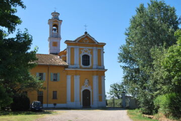 La Chiesa S. Pietro-Paolo alla Cascina Moriano, a pochi minuti da Bereguardo appena prima di salire sulla SP130