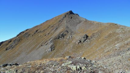 La punta vista dalla cresta che la unisce alla Punta Chaligne