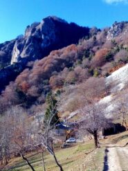 Il monte Rubbio dalla borgata Rubbio Superiore