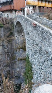 ponte romanico di Ribordone