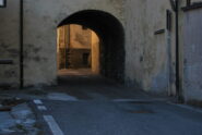 L’ingresso nel borgo di Hone