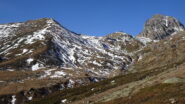 a dx la Torre d'Ovarda e in basso a sx l'Alpe d'Ovarda