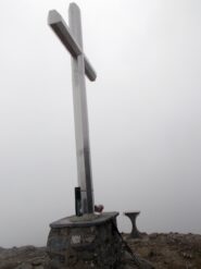 La croce di vetta del Monte Carmo