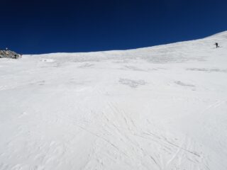 Afioramenti di ghiaccio sotto il Breithornpass