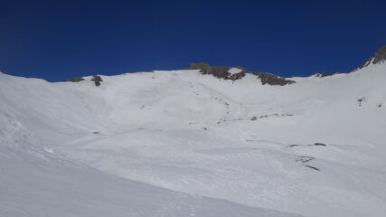 Al centro l'Aiguille d'Artanavaz quota 3.069 m