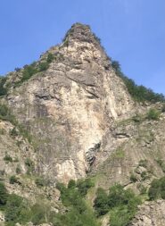 La impressionante parete dolomitica di Rocca Ciabert