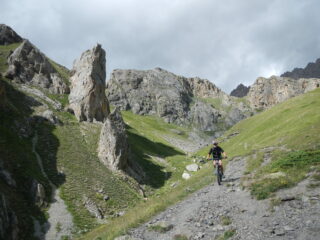 discesa verso l'Alpe du Lauzet