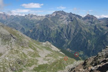 Alpenzù Grande e l’Alpe Valfredda, sul sentiero 5A per il Passo di Valfredda, visti dalla vetta