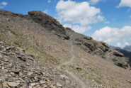 In discesa: il sentiero 3D che risale in cresta e la percorre fino al Col Palasina