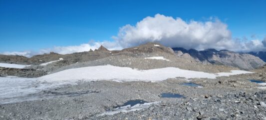 Panoramica sul ghiacciaio - sullo sfondo la Novalesa e Marmottere