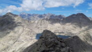 dalla cima : a sx il Moncimour, Lago Gelato al centro, Monte Gialin a dx