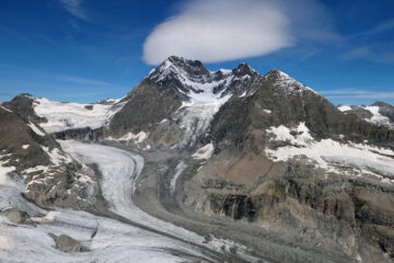 Grand Combin e glacier du Mont Durand dall'Avril
