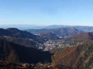 Genova e le Alpi Liguri dal Monte Calvari