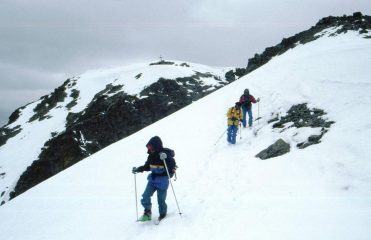 il rientro, a piedi, dalla cresta finale 