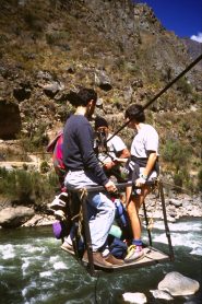 carrello per attraversare Rio Urubamba