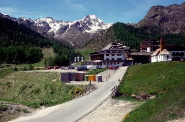 Vernago, il punto di partenza per il Rifugio Similaun (20-6-1998)