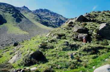 Gianni sul sentiero che porta al Rifugio Similaun (20-6-1998)