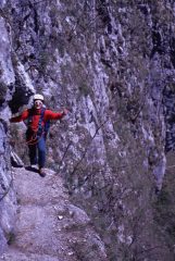Stelvio sull'ultima cengia della via ferrata (2-5-1999)