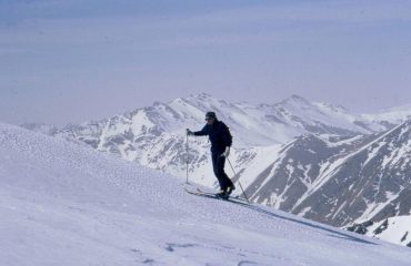 l'ampia e panoramica cresta dal colle alla cima