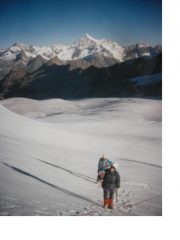 Verso la Cima di Jazzi con il Weisshorn sullo sfondo..