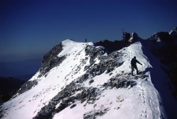 in discesa lungo la cresta (21-1-2001)