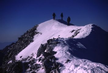 in discesa verso l'anticima della Tambura (21-1-2001)