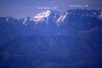 panorami osservati dalla cima...04 (11-2-2001)