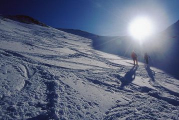 salendo nella parte alta del versante NO non lontani dal Rondinaio Lombardo (18-2-2001)