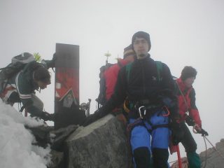 Fabrizio in cima al disgrazia