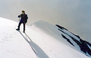 Scendendo dalla Vetta vista della cresta finale della Punta Kurz