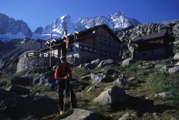 l'arrivo al Rifugio Stavel-Denza (18-8-2002)