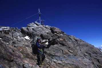 Stelvio arriva in vetta alla Palla Bianca (21-8-2002)