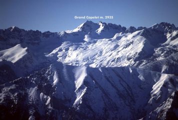 panorami osservati dalla cima...06 (12-1-2003)