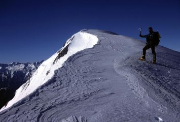 l'arrivo in vetta