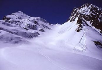Il vallone terminale di salita, con la cima sulla sinistra