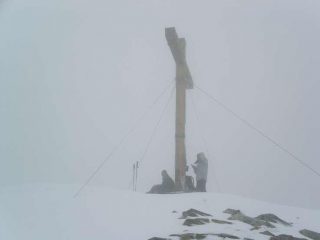 La croce di vetta