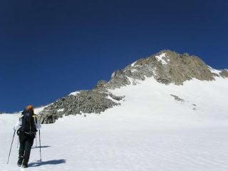 La cresta vista dal ghiacciaio