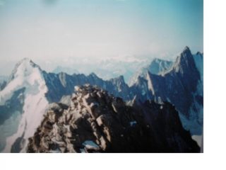 Il M.Dolent e a dx l'Aig. du Triolet dalla Tour Noir