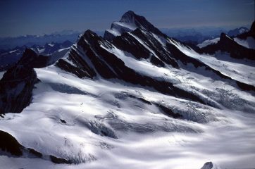 panorami dalla cima : Finsteraahorn (22-8-2004)