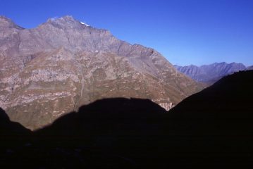 prime luci del sole dal Vallon de la Lombarde (5-9-2004)