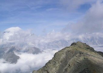 Punta Nord e ricovero dalla punta Sud