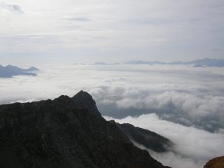 mar di nubi dalla vetta