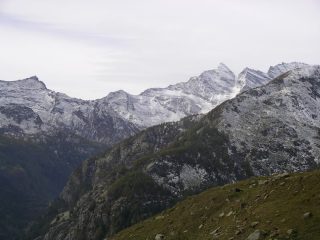 Prima imbiancata verso il col perdu, salendo all'alpe Gran Piano