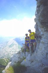 IL BALCON DE MARTE VISTO DAL SENTIERO DEGLI ALPINI (M.TORAGGIO)